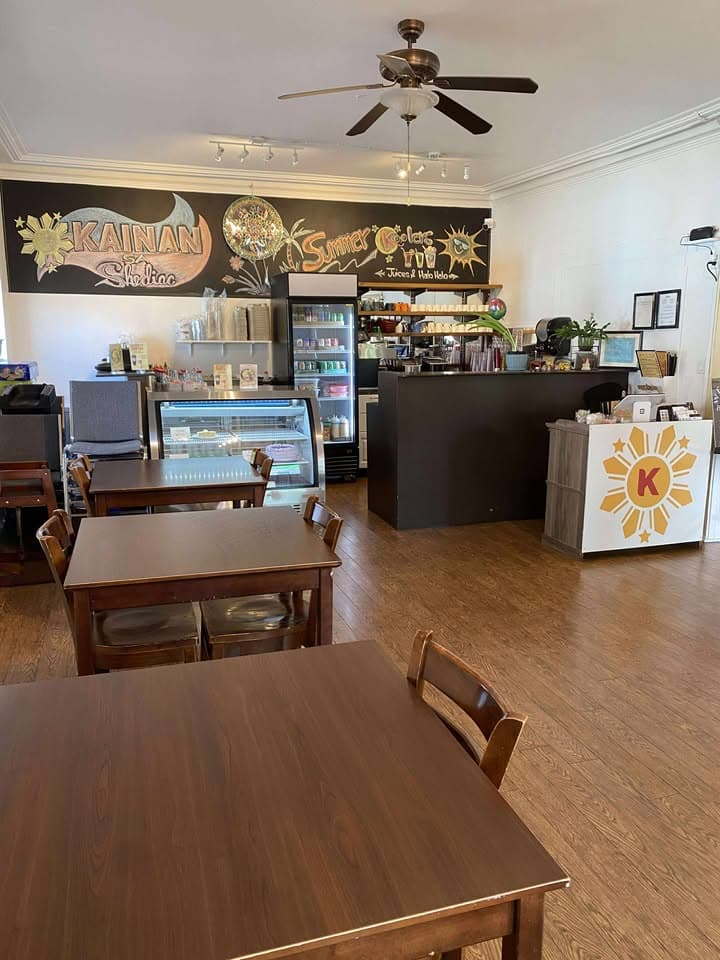 Inside restaurant view 2