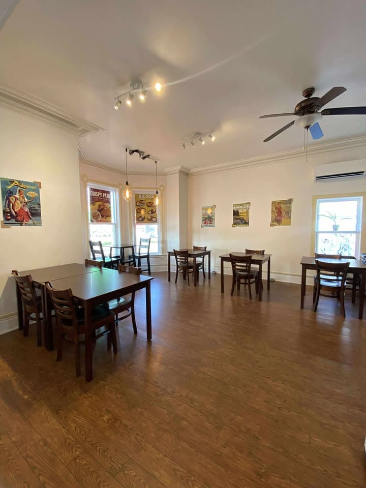 Inside restaurant view 3